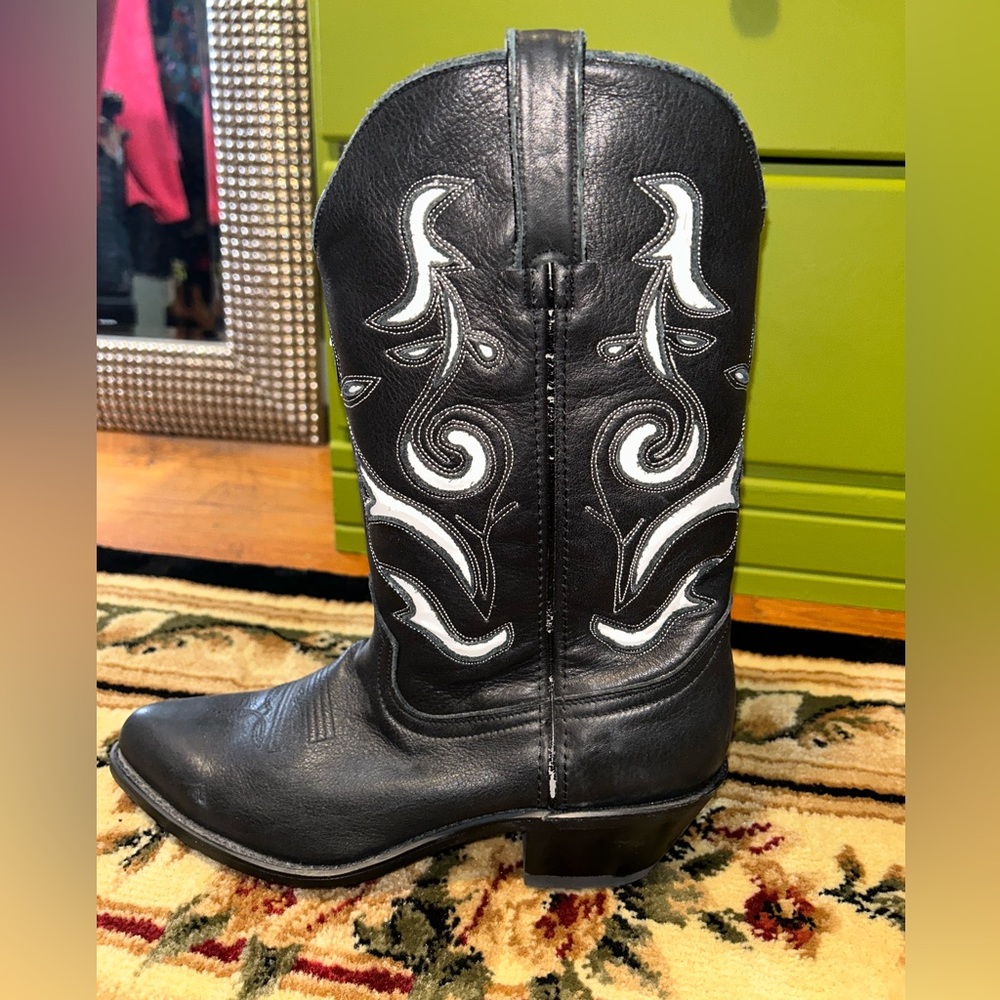Durango mid calf cowgirl boots size 7.5(M)